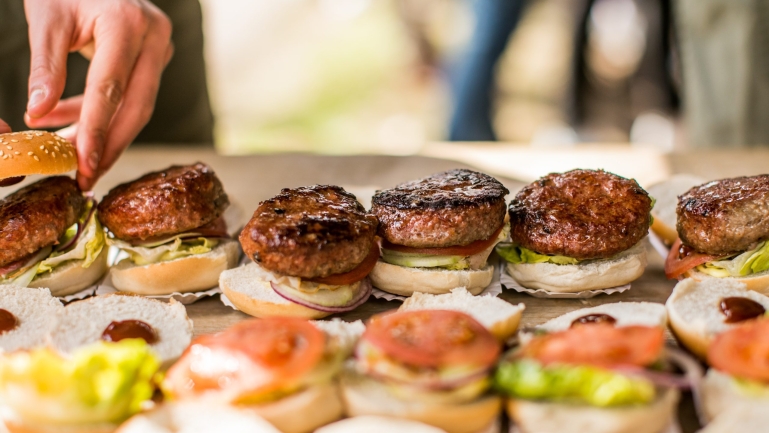 close-up foto hamburgers evenement